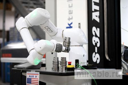 Обновление софта добавляет коботу 50 простых в пользовании функций