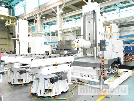 Горизонтальный обрабатывающий центр с пятиосевой наклоняемой головкой