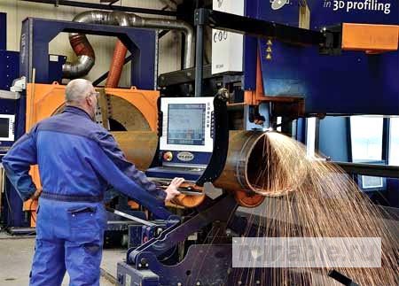 Автоматизированное прорезывание отверстий с повышенной производительностью