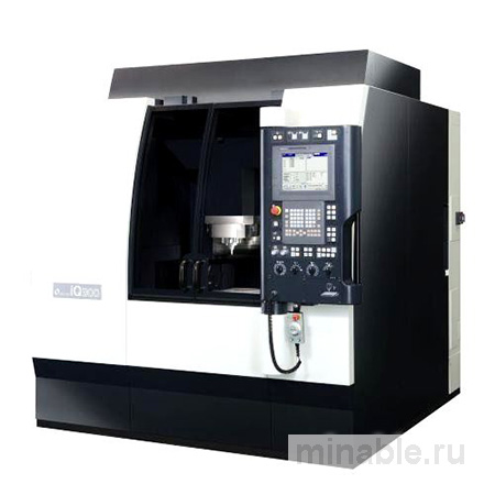 Обрабатывающий центр iQ300 от компании Makino для обработки миниатюрных деталей