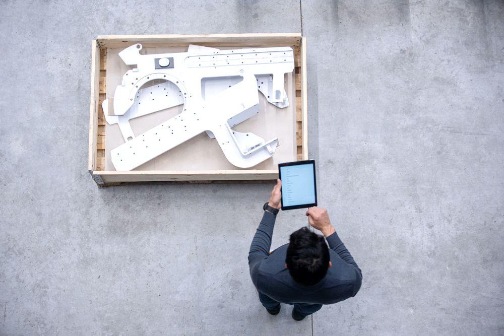 Кризисы приходят и уходят, но HERMES AWARD остается