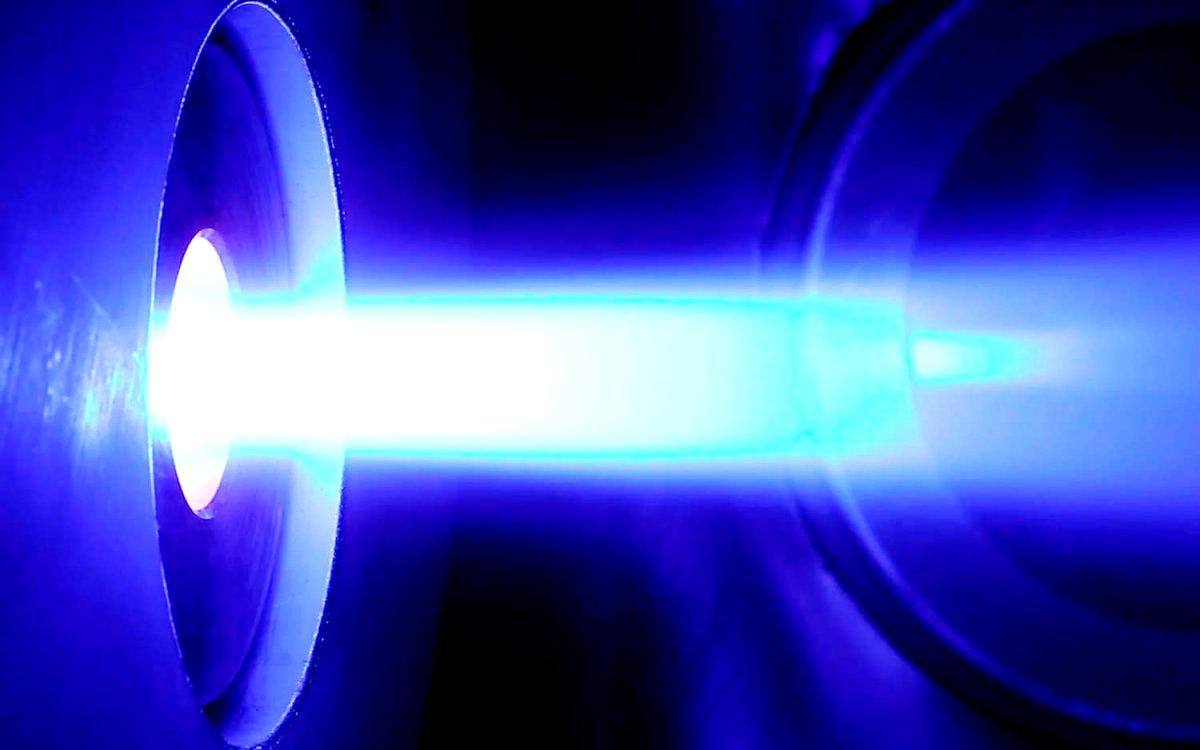 Учёный МАИ рассказал о возможностях плазменных двигателей для МКС, Луны и других планет