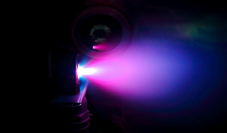 МИФИ создал плазменный двигатель для наноспутников с использованием российских сверхпроводников