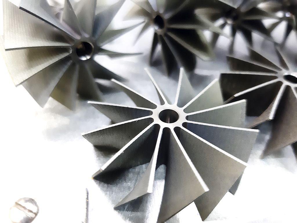 ЭЛЕКТРОЭРОЗИЯ: НОВЫЕ ГОРИЗОНТЫ ТЕХНОЛОГИИ