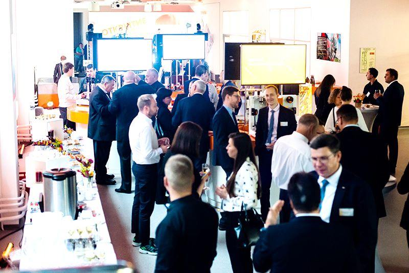 Демонстрационный зал компании Renishaw