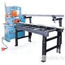 Металлообрабатывающий станок с трехпозиционной револьверной головкой